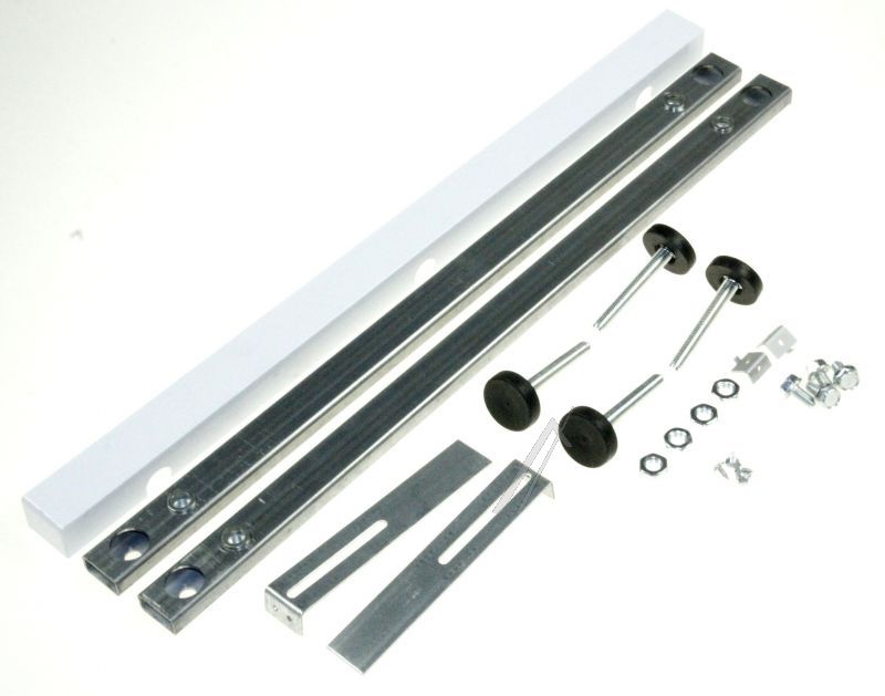 C00084867 482000077021 Kit zoccolo per lavatrice da incasso LBE8X Indesit
