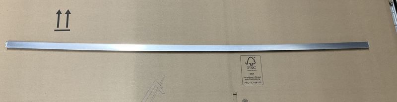 5772281500 C00872507 Profilo frontale in vetro Beko
