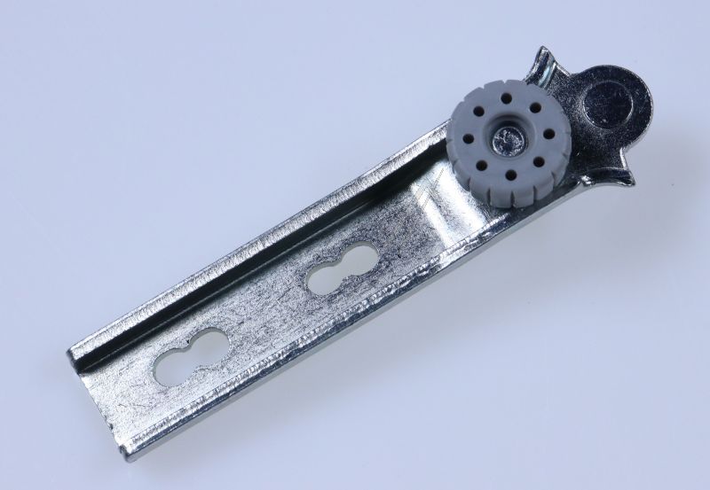 12231000047327 Cerniera inferiore con piedino Midea