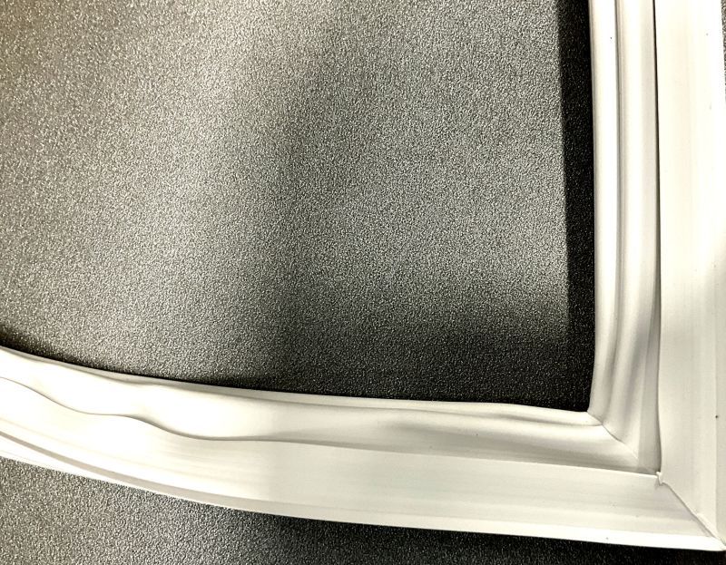 334667 Guarnizione magnetica frigorifero MT3/16 60L-888 Smeg
