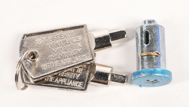 HK1879900 Cilindro serratura con chiave Hisense