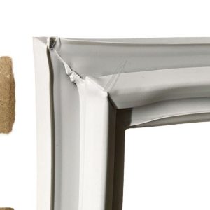 4668510100 C00885807 GUARNIZIONE PORTA CONGELATORE K6330 K6360 K6290 K6260 BEKO/GRUNDIG/ARCELIK