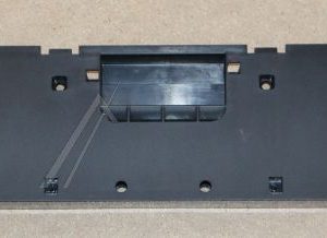 1763070243 C00907231 Coperchio per unità di controllo Beko