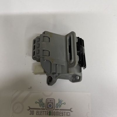 CHIUSURA LAVASTOVIGLIE HOTPOINT ARISTON INDESIT WHIRLPOOL C00285843 482000023245