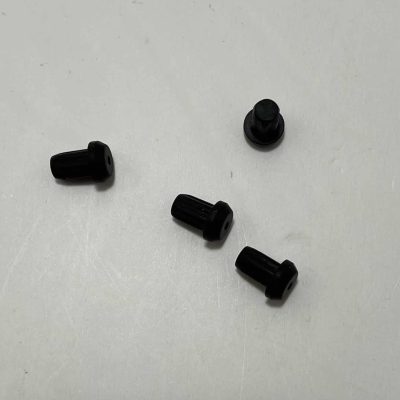 PIEDINO IN GOMMA PER GRIGLIE PIANO COTTURA ARISTON INDESIT ARDO MERLONI D313029 4 PZ