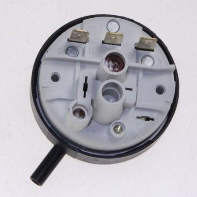 interruttore di livello per lavastoviglie aeg 435066